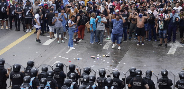 Nueva amenaza piquetera para el mega feriado de Semana Santa: qué s quieren cortar