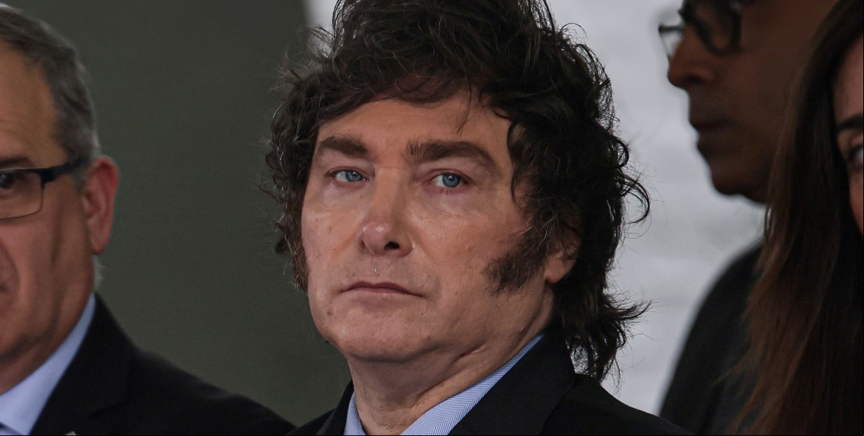 Javier Milei condenó el asesinato de Nisman "en manos de lo más oscuro del poder" y apuntó que el Pacto con Irán de Cristina Kirchner "fue traición a la Patria"