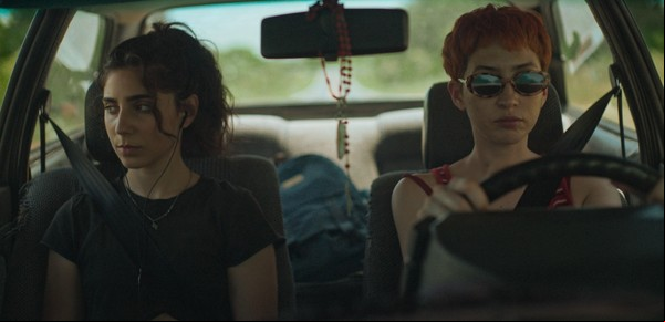 Como el mar: una película en la que Sofía Gala Castiglione y Zoe Hochbaum pasan de hermanas a madre e hija