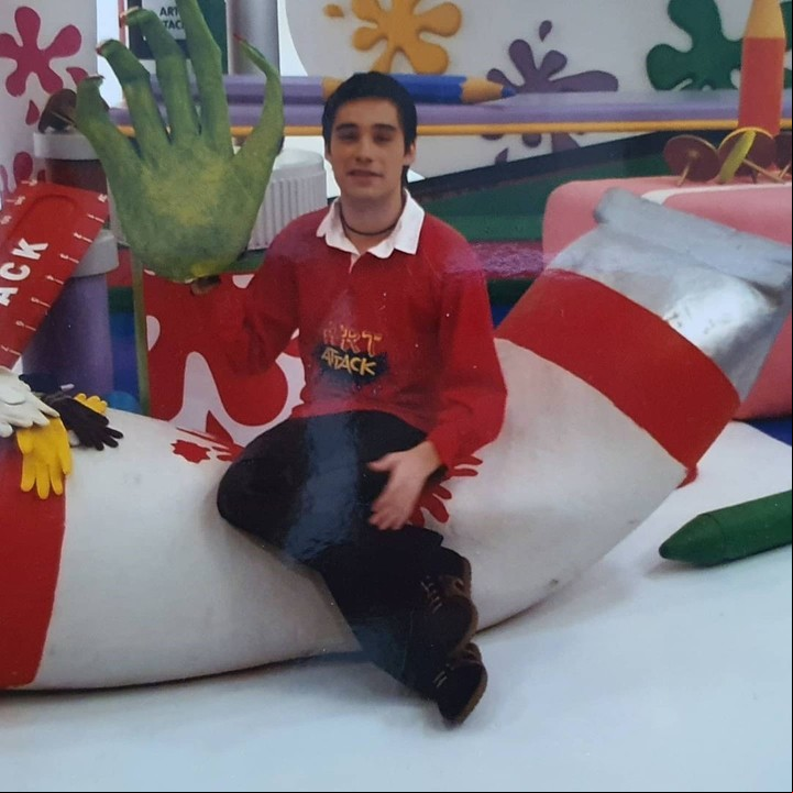 Jordi Cruz comenzó a trabajar en Art Attack a los 20 años. Foto: Instagram @jordicruzperez