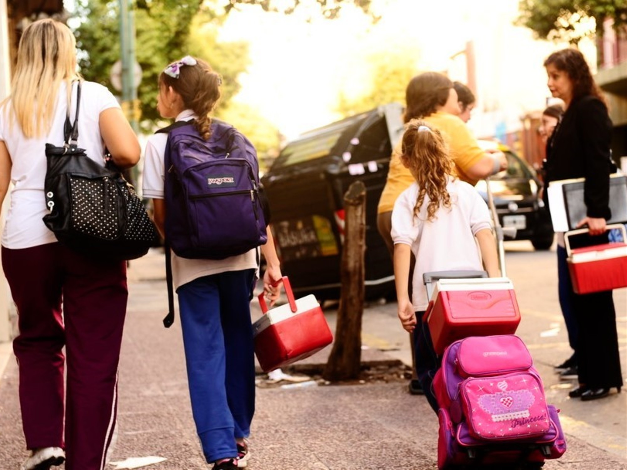¿De cuánto es el monto del voucher educativo 2025?