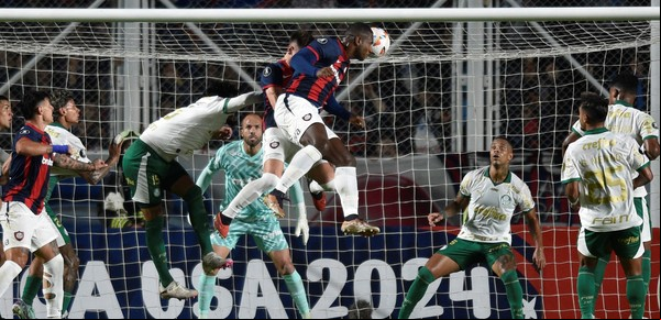 San Lorenzo fue audaz ante Palmeiras y un golazo lo obligó a conformarse con el empate en su debut en la Libertadores