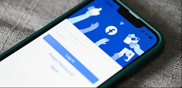 Cómo verificar en qué dispositivo está abierta mi sesión de Facebook