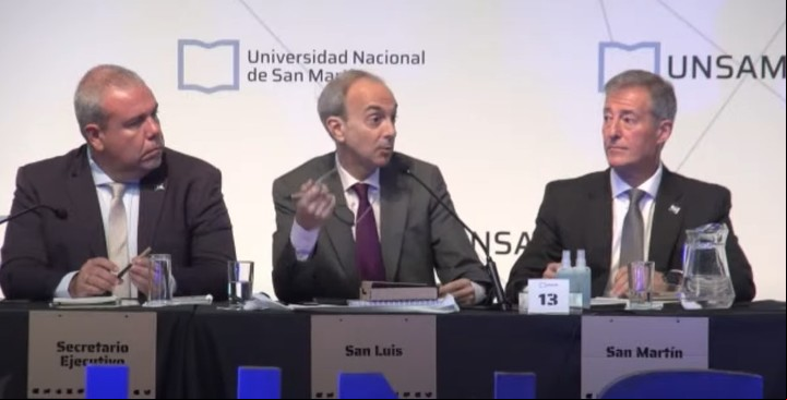 Reunión del CIN, el año pasado, con el secretario de Educación Carlos Torrendell (en el centro).