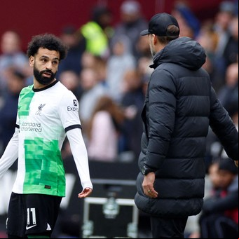 El tenso cruce de Mohamed Salah con Jürgen Klopp en plena crisis del Liverpool: "Si hablo hoy habrá fuego"