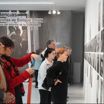 Imágenes del terror, las fotos de Enrique Shore para la Conadep
