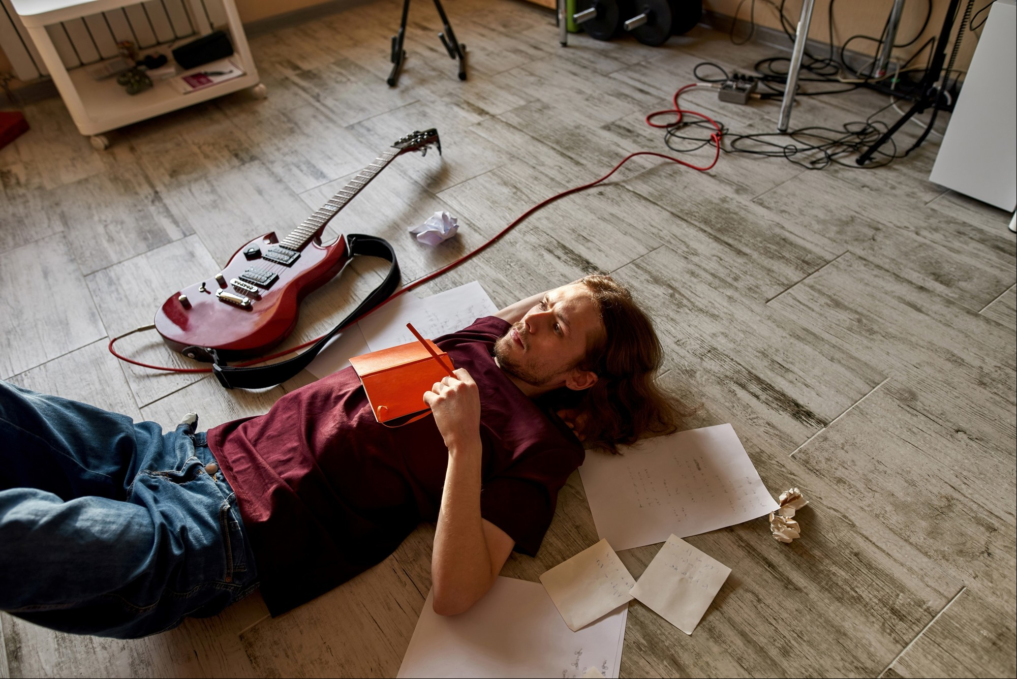 El 6 se conoce como el número de la armonía y la música. Foto: ilustración Shutterstock