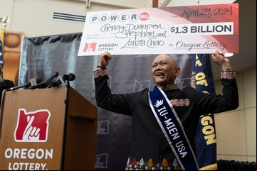 El ganador de 1.300 millones de dólares en la lotería de EE.UU es un inmigrante de Laos enfermo de cáncer