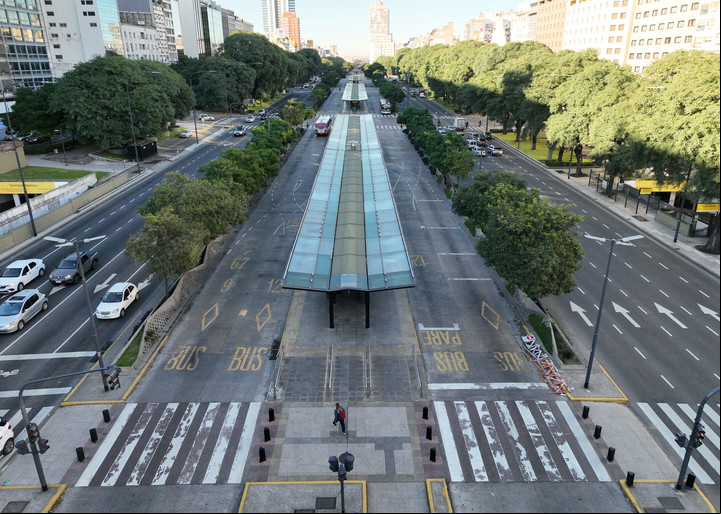Metrobus 9 de Julio Foto: Fernando de la Orden)