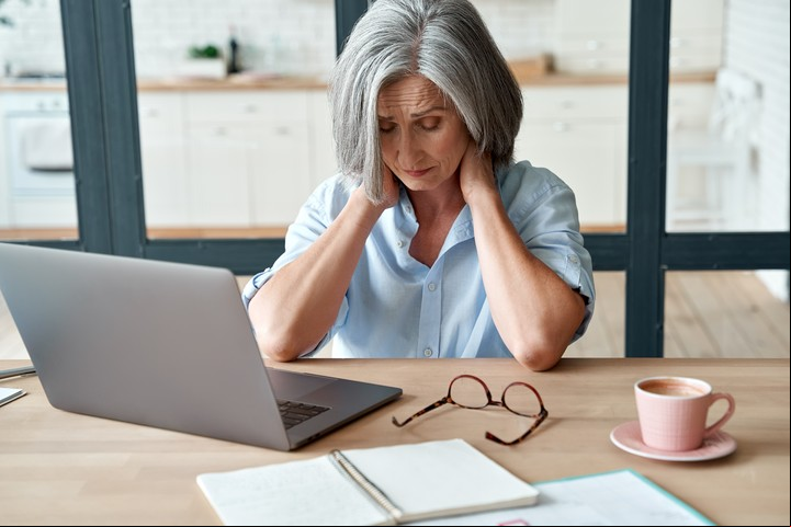 Tanto trabajo frente a la computadora genera sedentarismo. Foto ilustrativa Shutterstock