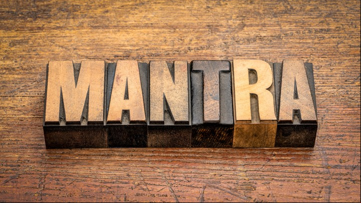 Los mantras pueden recitarse en voz alta, cantando o pensándolos mentalmente. Foto: ilustración Shutterstock.