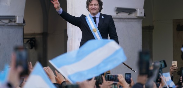 Acto por el Día de la Bandera: a qué hora habla Javier Milei este 20 de junio y cómo será el evento en Rosario
