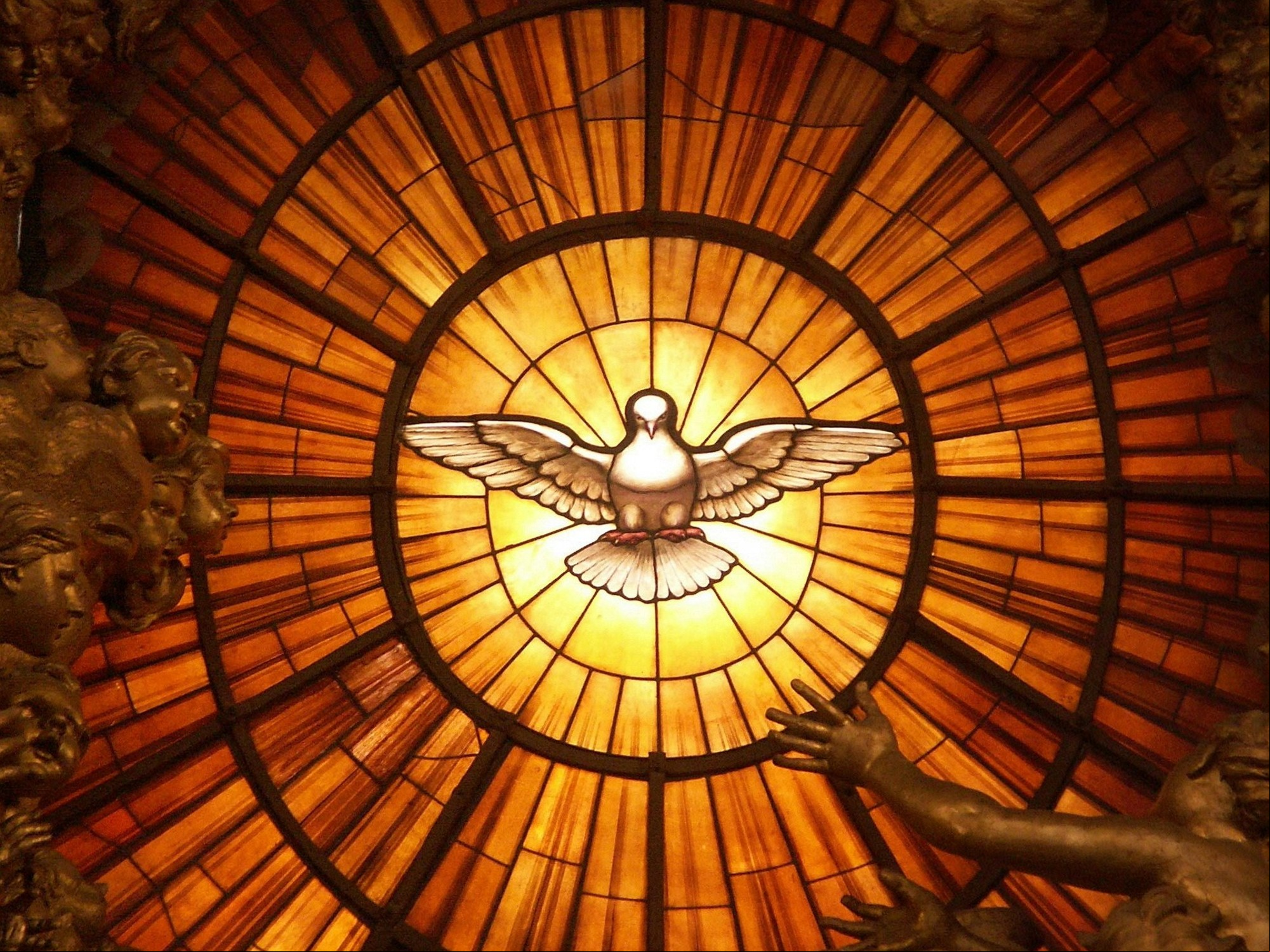 Alegoría del Espíritu Santo en la Capilla de San Pedro. en Roma.