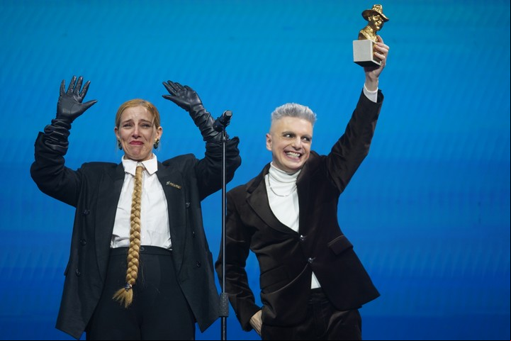 Gardel de oro: cuando Juliana y Ale Sergi lo recibieron, los invadió la emoción hasta las lágrimas.
Foto: Marcelo Carroll.