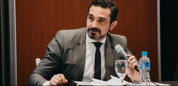 El interventor de los medios controlaría las empresas públicas