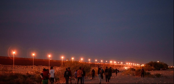 La nueva orden de Biden deja a los migrantes en la frontera en un limbo sobre su destino en materia de asilo