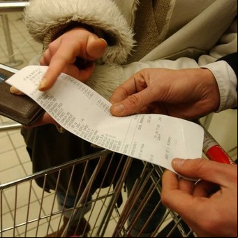 Los tickets podrían detallar todos los impuestos que paga el consumidor
