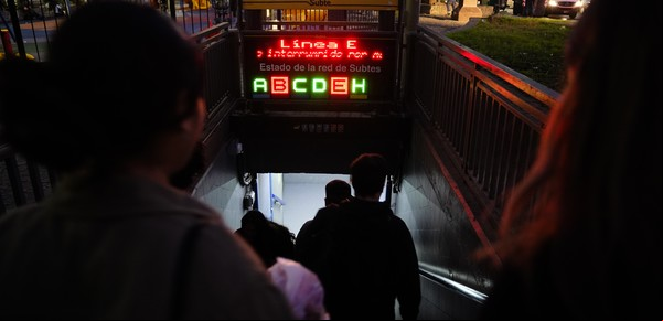 Hubo paro de subtes por la suspensión de un dirigente gremial y la Ciudad hará una denuncia penal contra los metrodelegados
