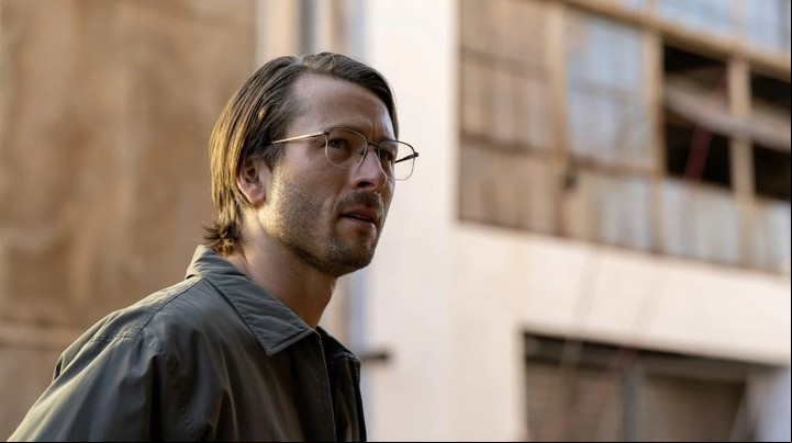 Glen Powell es elegido para películas de acción o para galán de comedias.