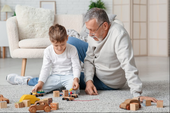 "Yayo" y "tata", otras palabras con igual sentido que "abuelo". Foto ilustración Shutterstock.