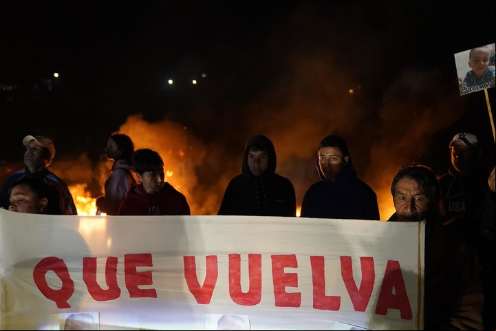 El reclamo para "que vuelva" Loan. Foto: Fernando de la Orden / Enviado Especial