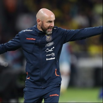 Ecuador echó al técnico español Félix Sánchez, tras la derrota con Argentina en Copa América
