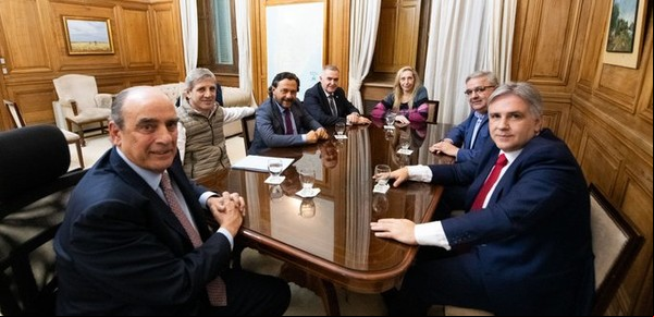 Fuerte réplica a Cristina de los peronistas que apoyan al Gobierno: la acusan de dividir al PJ