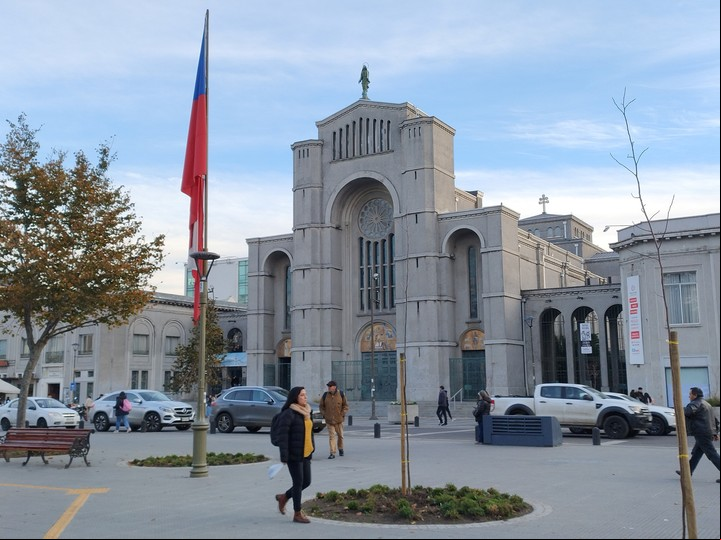 La Catedral de Concepción, en la plaza Independencia.