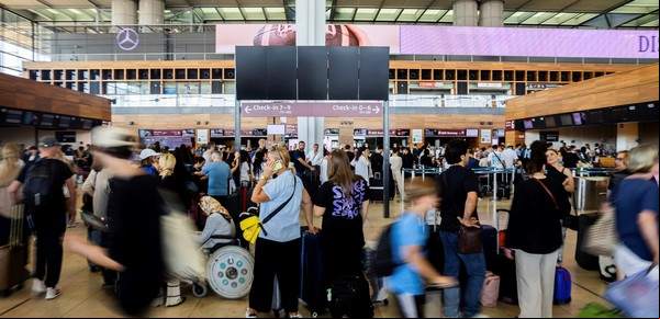 Caída mundial de Microsoft: una falla informática causó graves problemas de funcionamiento en aeropuertos, bancos y empresas