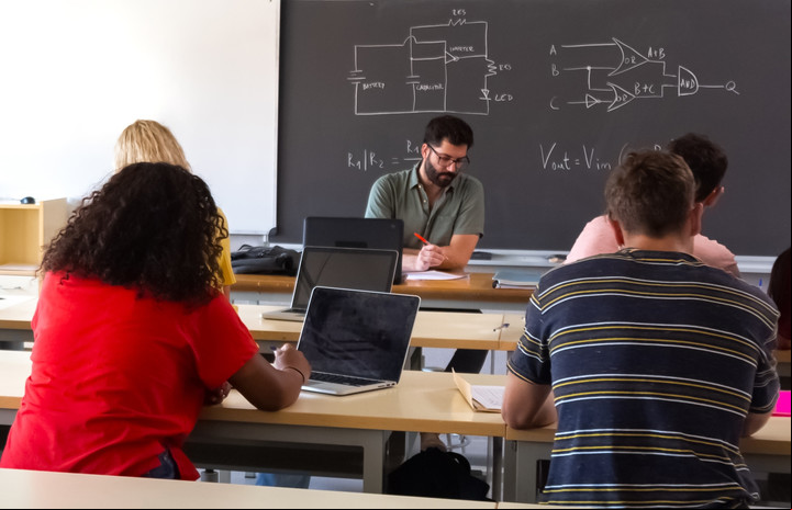 Fin de la repitencia. Todos los estudiantes pasarán de año, pero algunos pueden quedar debiendo contenidos de años anteriores.