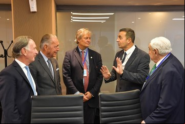 El Gobierno recibió al “Grupo de los 6”: reclamos de empresarios, protocolo anti-bloqueo y reunión con la CGT