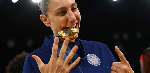 Diana Taurasi, la coleccionista de medallas que puso punto final: se crió en Rosario, fanática de Messi y Maradona e hizo historia pura en los Juegos Olímpicos