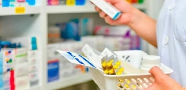 Una nueva herramienta en el celular ahora permite elegir y comprar en la farmacia los remedios más baratos