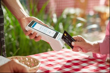 Gastos duplicados con tarjetas: cuándo se soluciona el inconveniente y qué hacer en estos casos