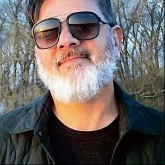 El Señor del Tabaco salió a defenderse en la radio de Santa María y crecen las dudas por cambios en la ex AFIP