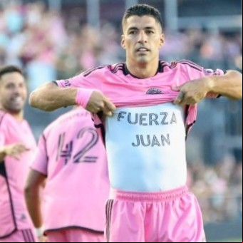 Luis Suárez hizo el gol más rápido en la historia del Inter Miami y se lo dedicó a Juan Izquierdo, el futbolista de Nacional que lucha por su vida