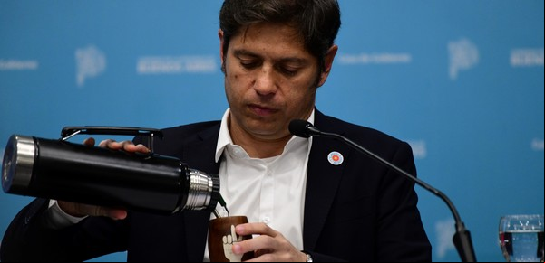 Kicillof defiende el aumento del Inmobiliario por el ajuste económico de Milei