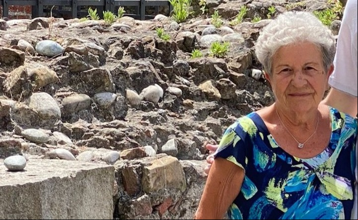 La italiana se mareó mientras caminaba por la zona y terminó sufriendo una caída.