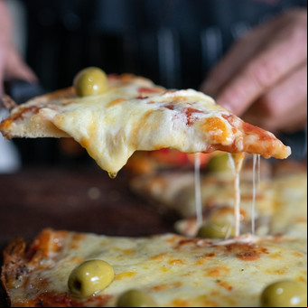 En Palermo y Villa Crespo, los mejores bodegones y pizzerías de barrio para comer rico y por poca plata