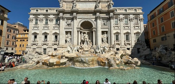 De restaurar la Fontana di Trevi a desembarcar en Argentina