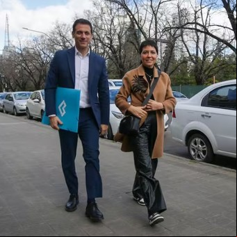 Estalló la interna entre La Cámpora y Axel Kicillof: Mayra Mendoza acusó a los aliados del gobernador de usar trolls para atacarlos en las redes 