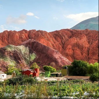 Conocé el pueblito argentino donde no se puede circular en auto: qué hacer en este paraíso natural
