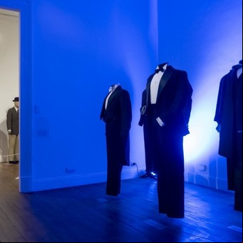 El Gobierno cerró el Museo del Traje y degradó a varios directores de otras instituciones