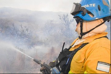 Incendios en Córdoba: hay un nuevo detenido por el fuego en Capilla del Monte y quedan tres focos activos