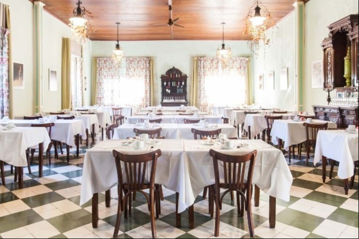 El histórico comedor en el destino balneario. Foto Viejo Hotel Ostende