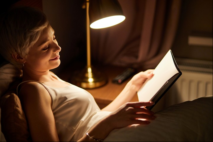 Leer unos minutos al día ayuda a la memoria. Foto Shutterstock.