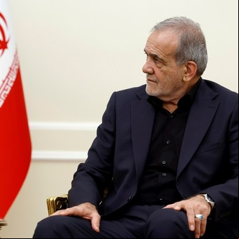 Para el presidente de Irán, el ataque con misiles es una "respuesta decisiva" contra "la agresión" de Israel