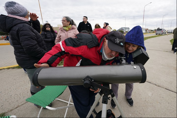 La ciudad de Se prepara para el eclipse anular del Miércoles 2 Octubre Foto Juano Tesone 