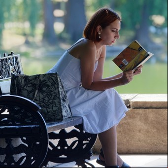 Cuáles son los libros más leídos por los jóvenes en 2024: los títulos que arrasan este año
