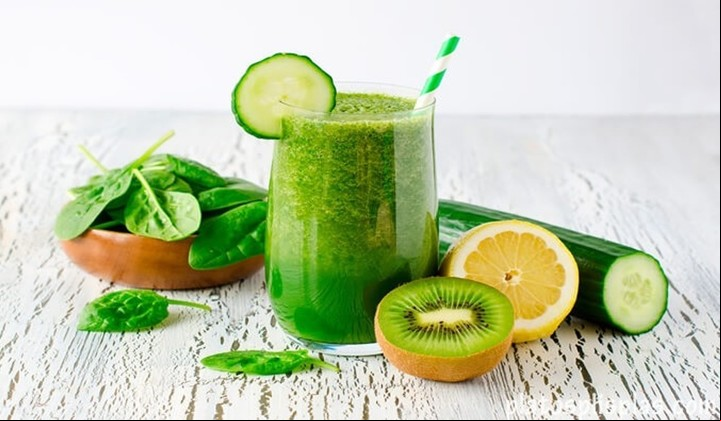 Licuado de pepino y kiwi.